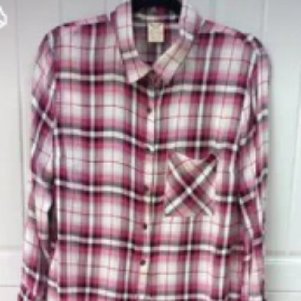 Women's Magenta Flannel Shirt M by Faded Glory